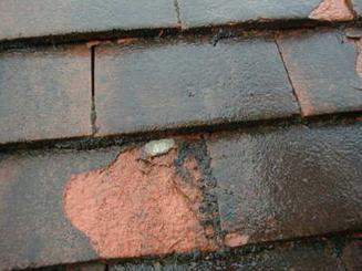 Délitage de tuiles plates en terre cuite